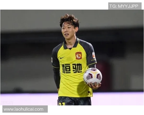 杭州足球队技术争议引发热议球迷与专家各执己见的背后故事 杭州足球队技术争议引发热议球迷与专家各执己见的背后故事