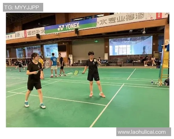 赛后分析:上海羽毛球队与重庆羽毛球队的耐力较量与战术思考 赛后分析:上海羽毛球队与重庆羽毛球队的耐力较量与战术思考