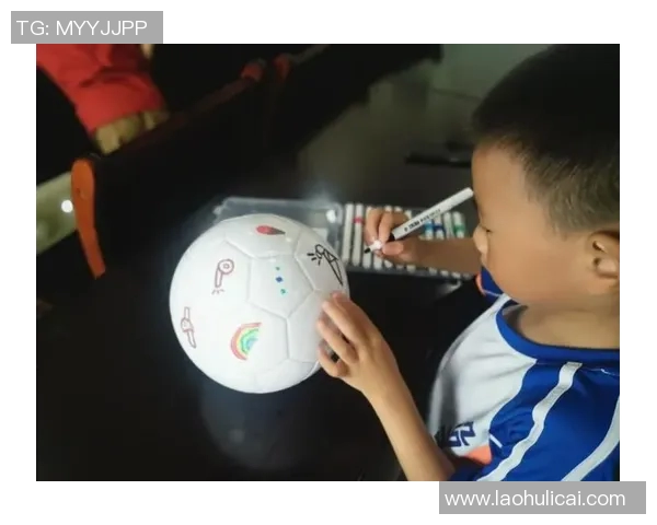 用彩笔绘制足球明星的简单步骤与技巧分享 用彩笔绘制足球明星的简单步骤与技巧分享