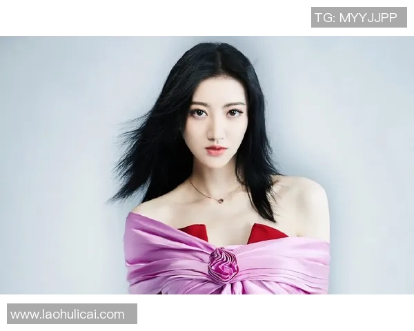 足球明星齐肩发型女生的时尚魅力与搭配技巧全解析 足球明星齐肩发型女生的时尚魅力与搭配技巧全解析