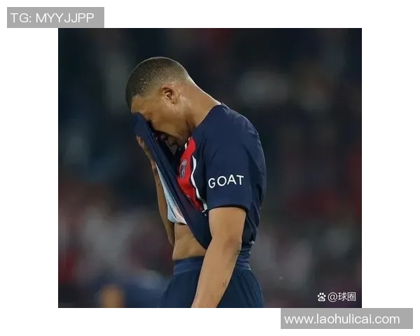 加纳足球明星因伤缺席重要比赛球迷心痛不已